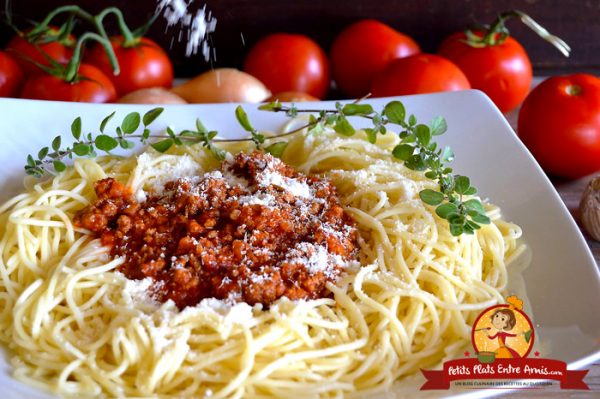 Recette Des Spaghetti Bolognaise Petits Plats Entre Amis